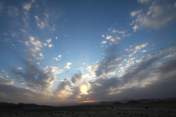 Sonnenuntergang in der Wüste Wadi Rum, ein einzigartiges Erlebnis
